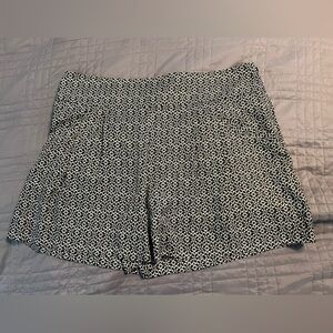 LOFT Black and White Floral Shorts